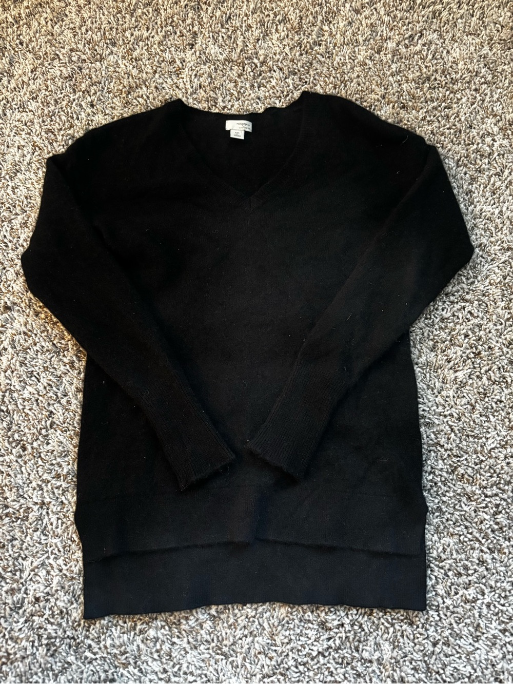 Halogen Black 100% cashmere sweater